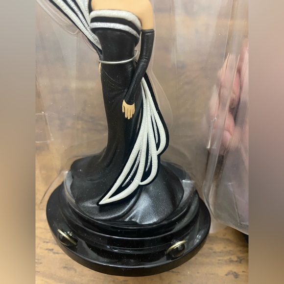 Hallmark Ornament: 45th Anniversary Barbie w/ Lighted Display Stand - Picture 8 of 11